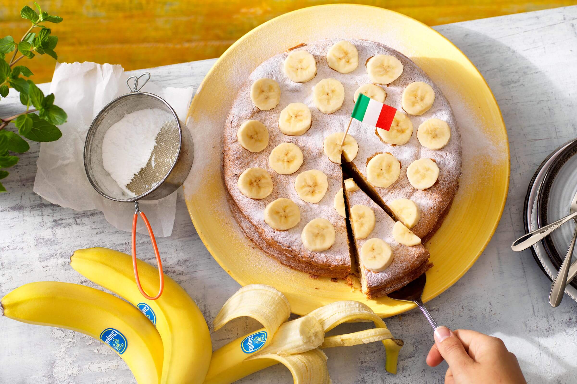 Italian torta paradiso with Chiquita banana.jpg