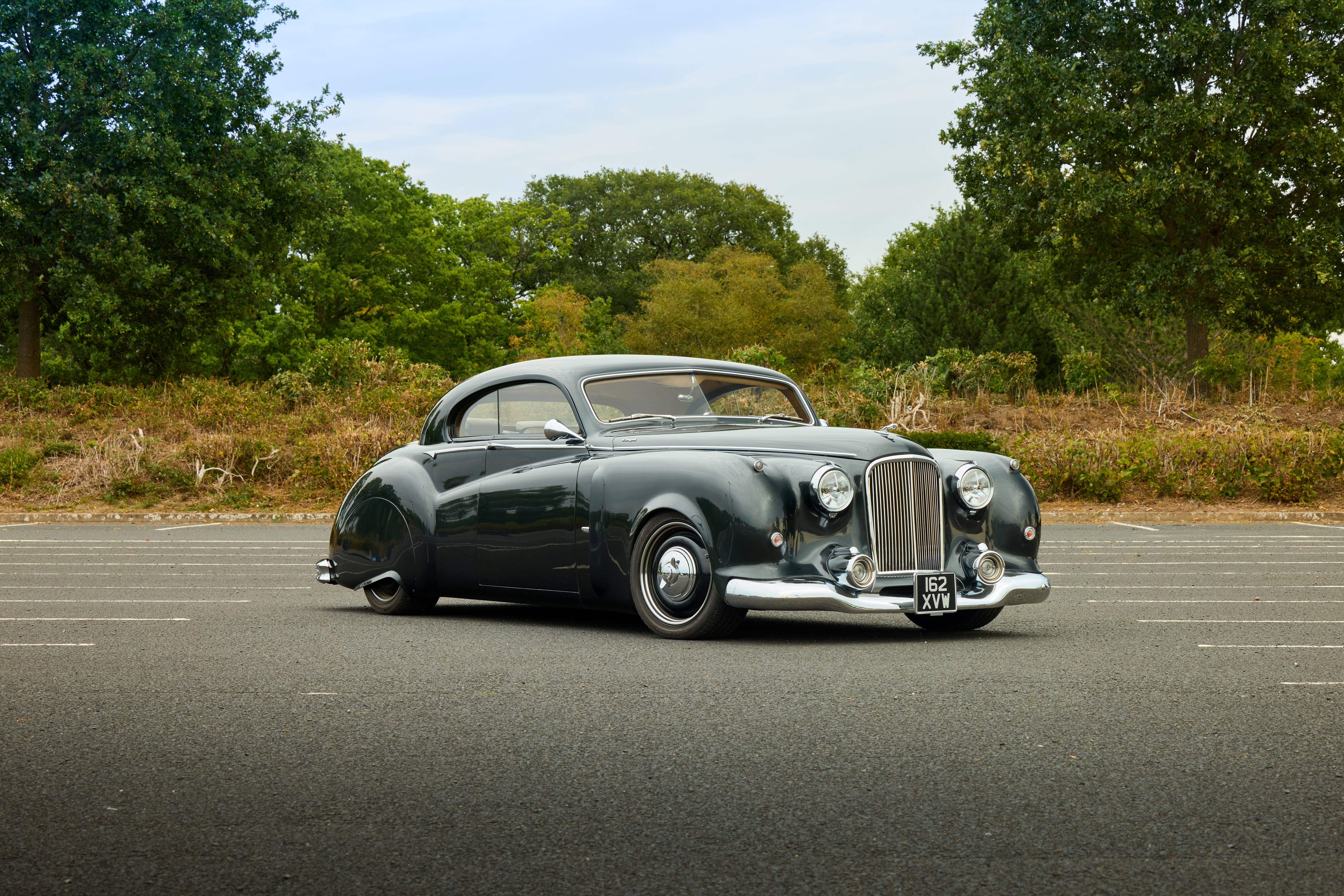 Hot Wheels Legends Tour UK 2025 finalist Jaguar MkVII  (2).jpg