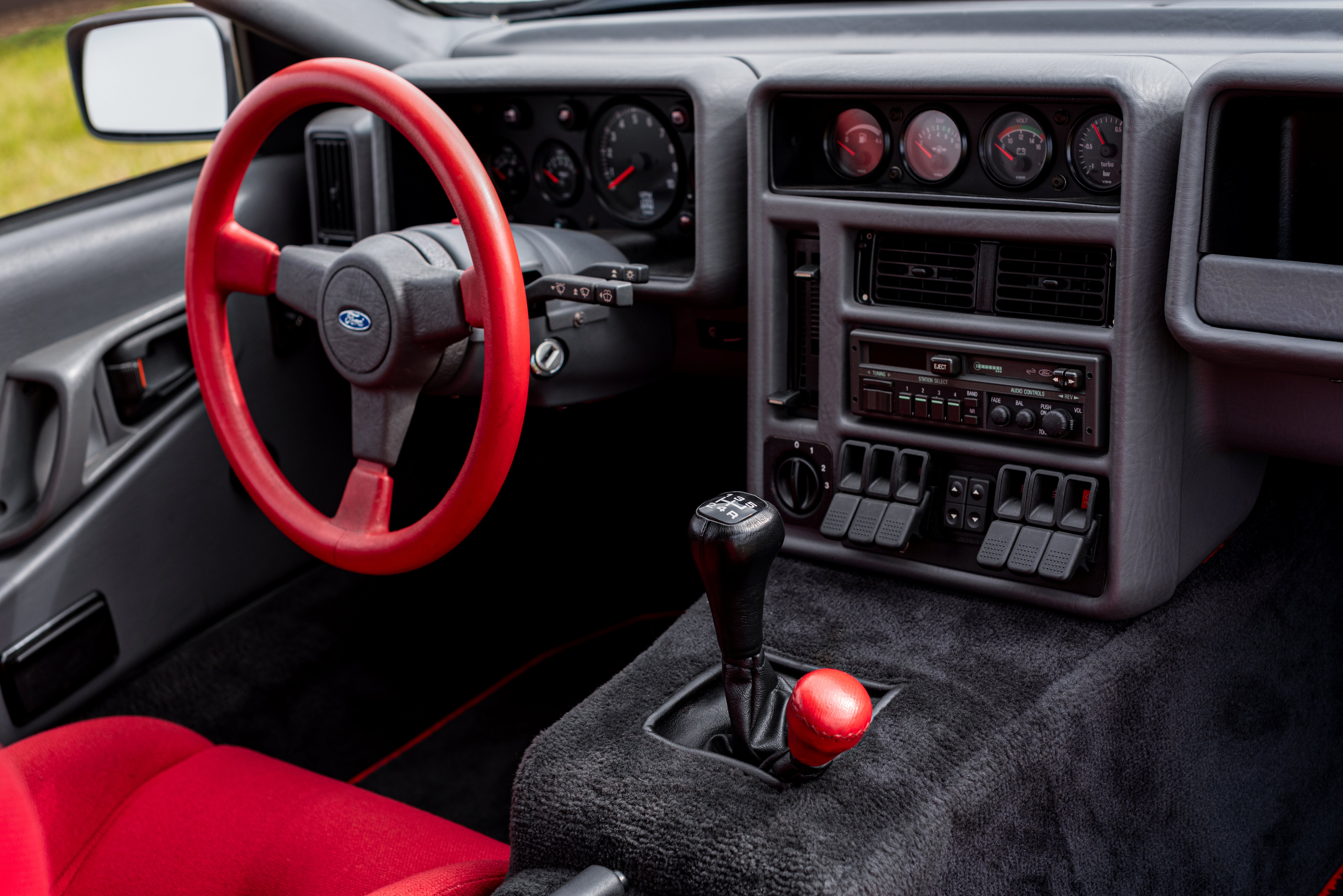 Tolman Ford RS200 interior.jpg