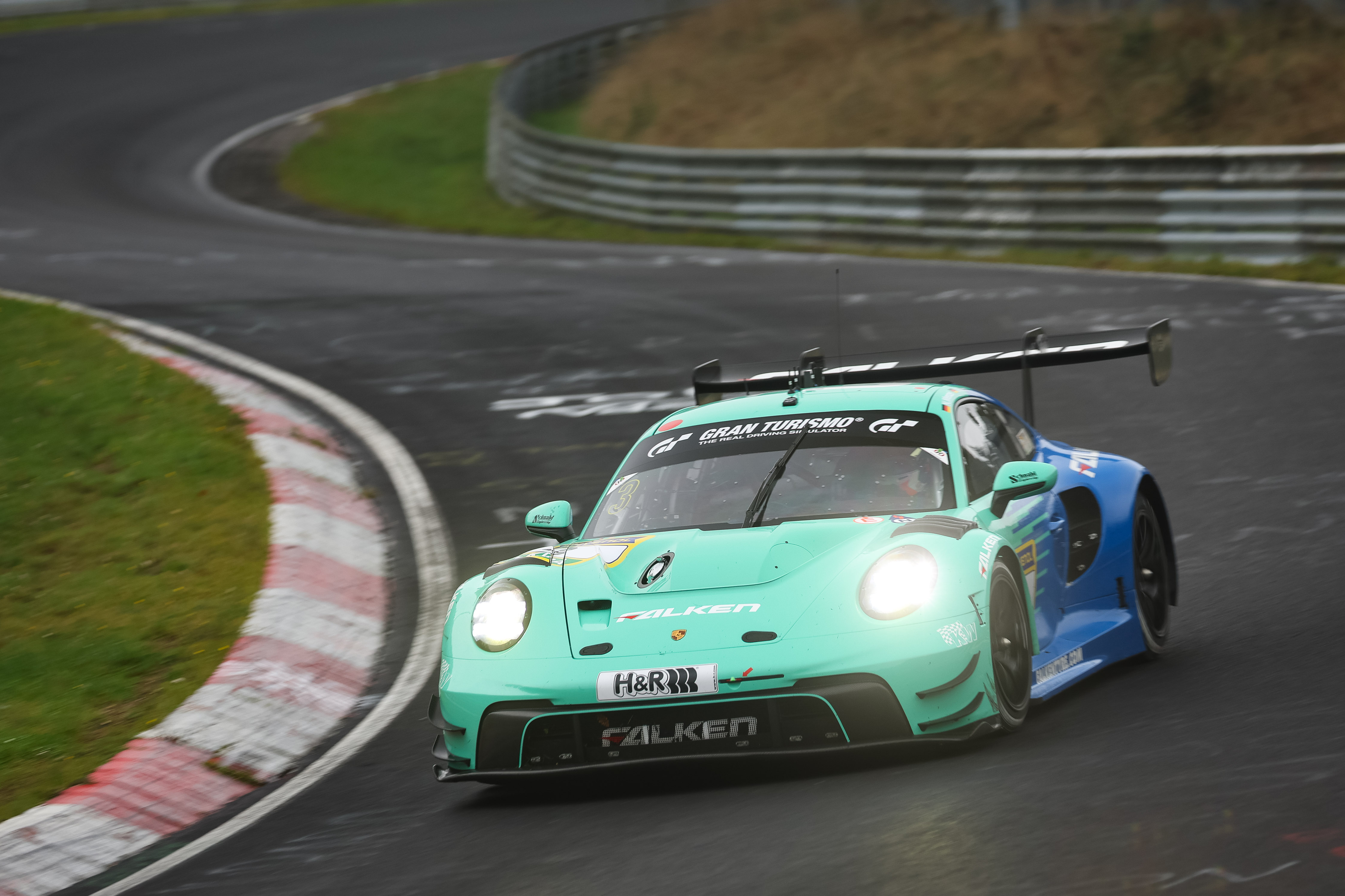Falken Motorsport Porsche 911 GT3 R on route to victory in NLS10.jpg