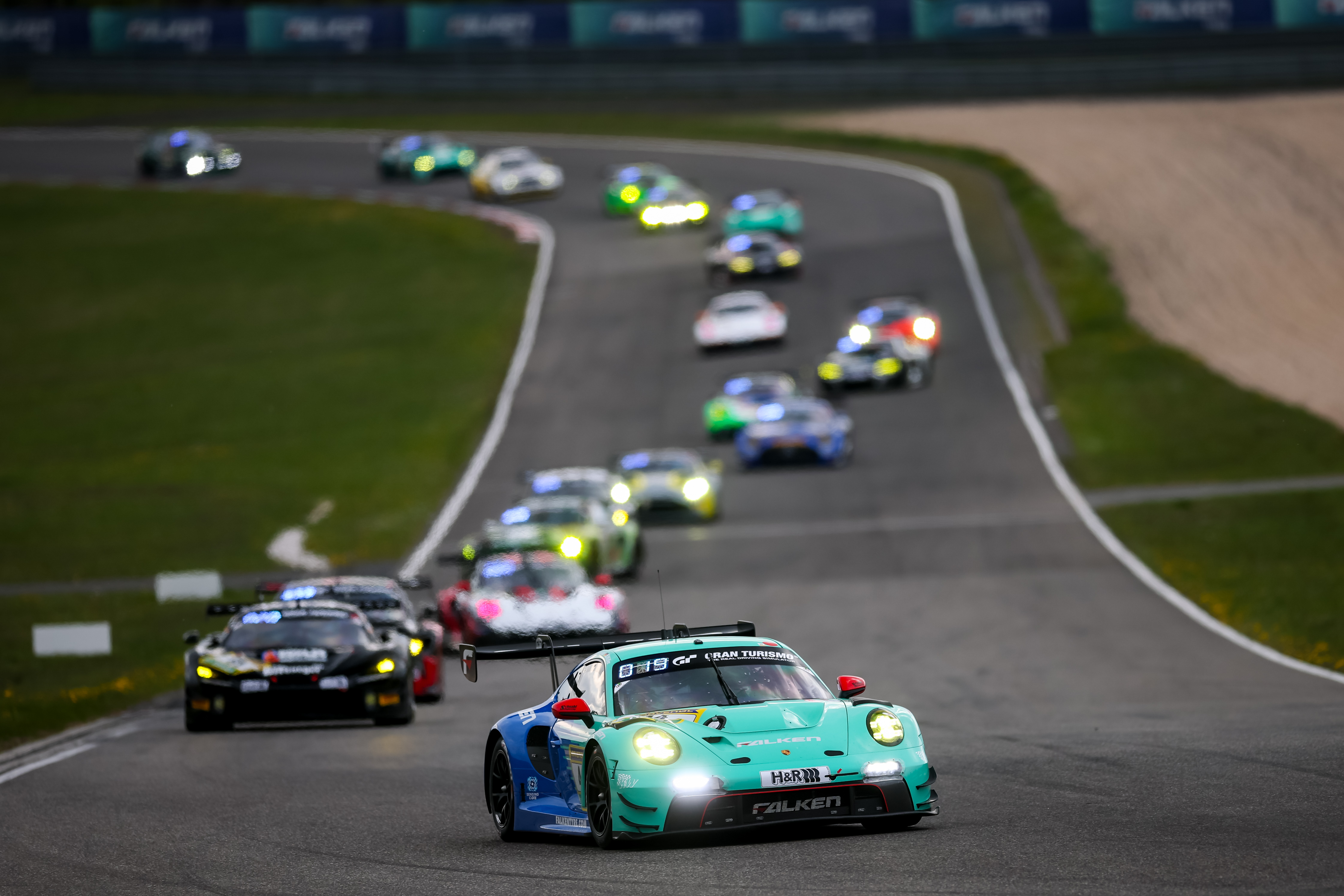 Falken-24h-preview-2.jpg