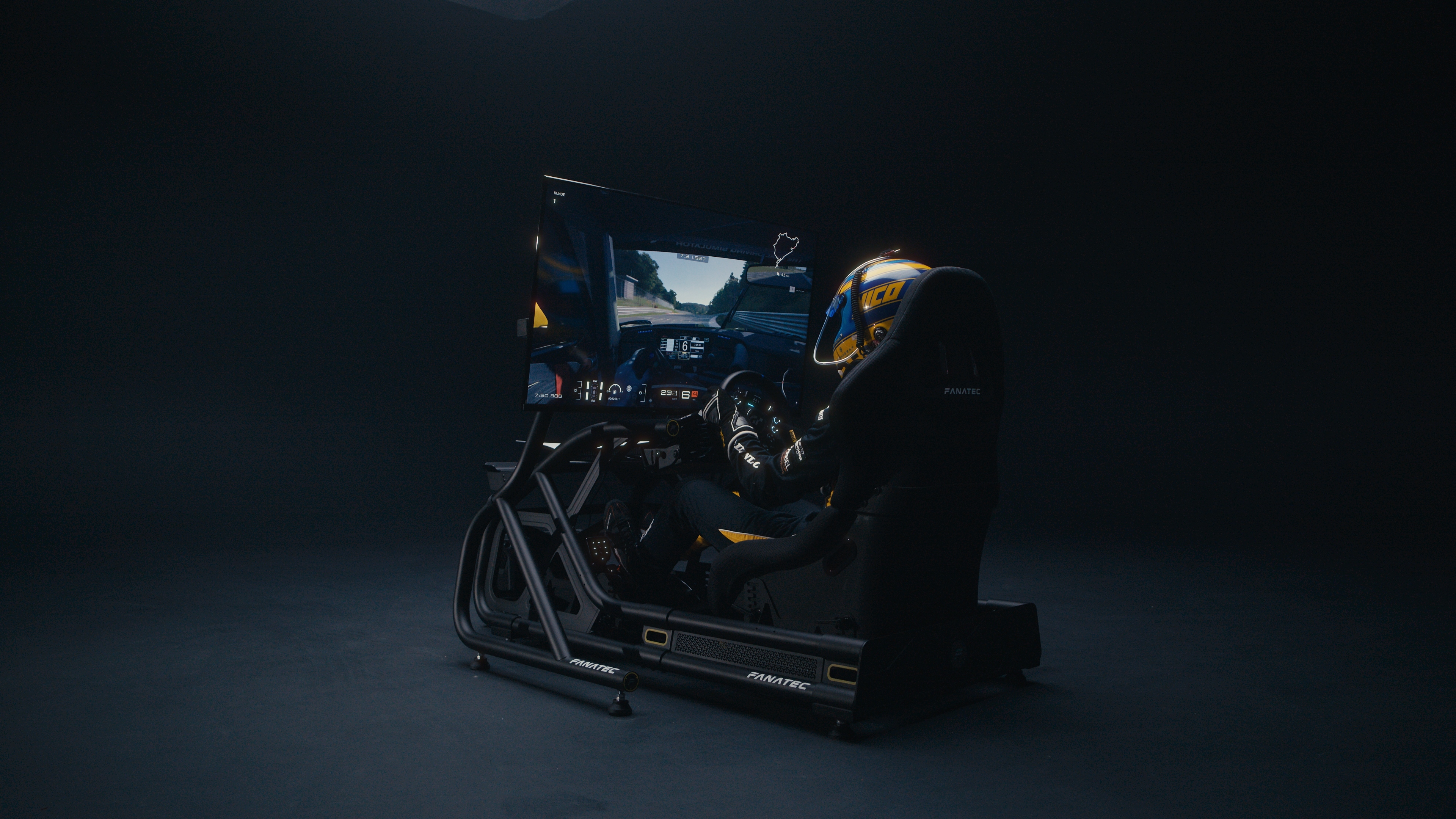 DUNLOP Fanatec simulator 5.jpg